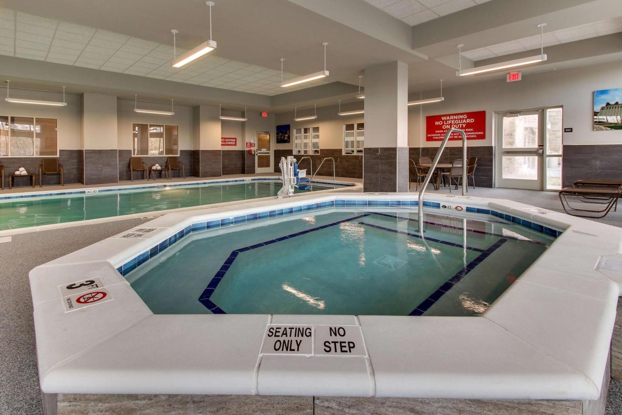 Drury Inn & Suites Cleveland Бийчууд Екстериор снимка