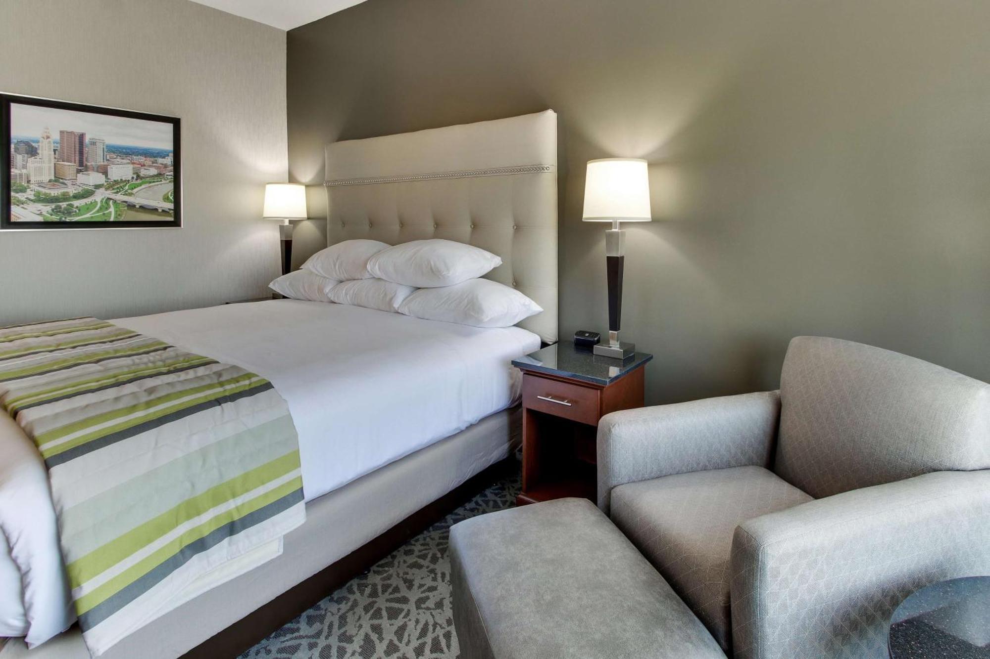 Drury Inn & Suites Cleveland Бийчууд Екстериор снимка