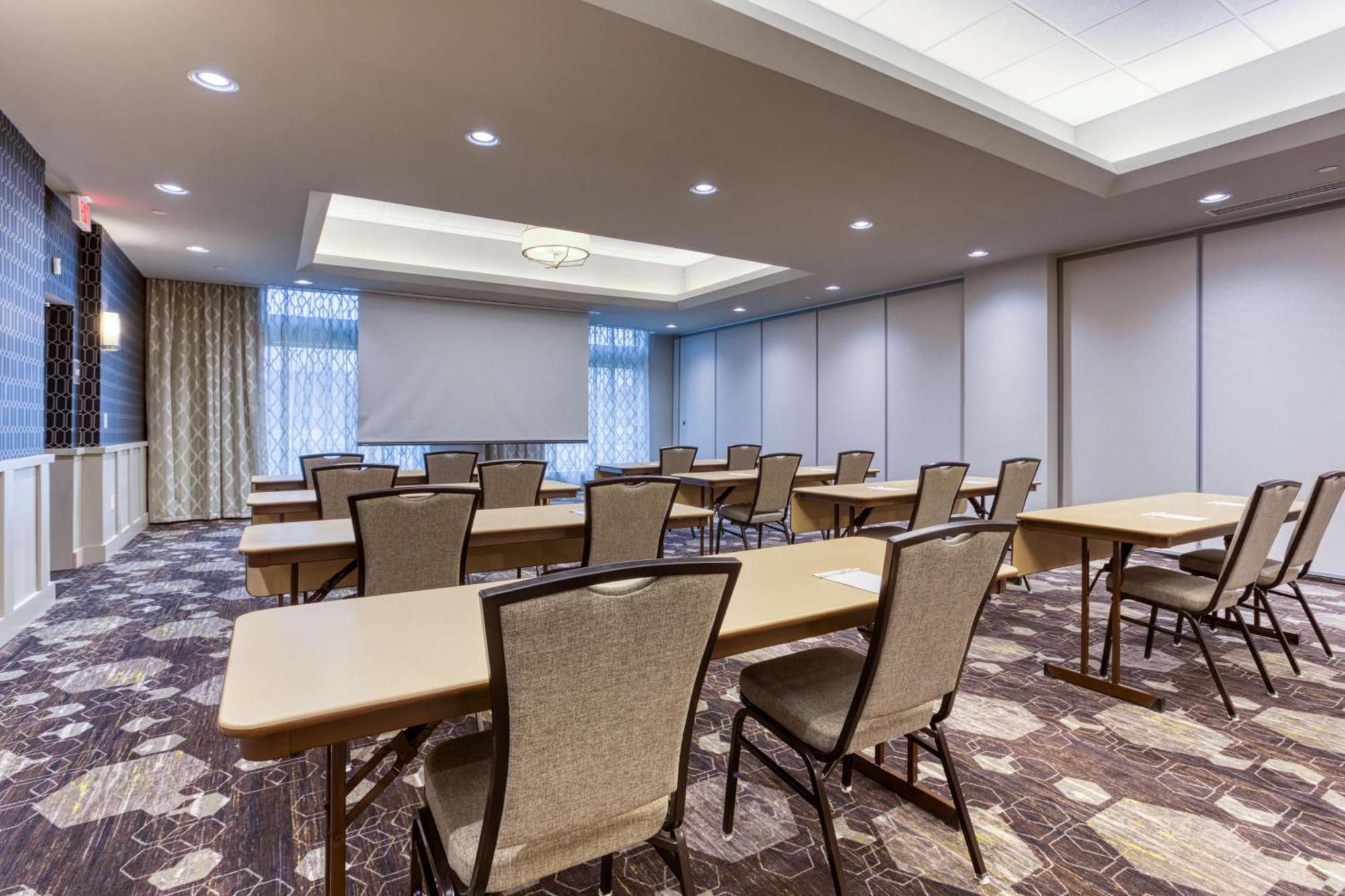 Drury Inn & Suites Cleveland Бийчууд Екстериор снимка