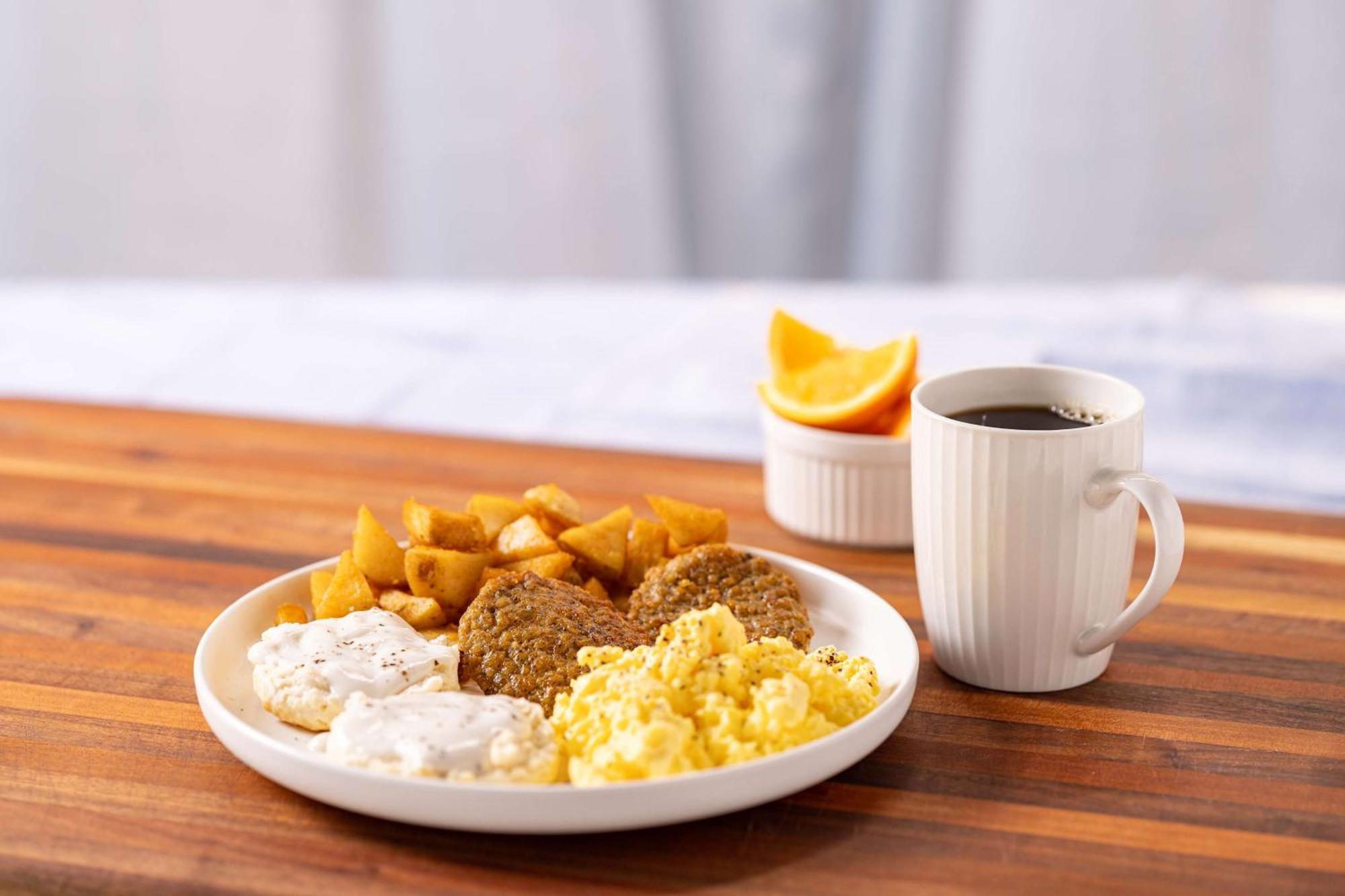 Drury Inn & Suites Cleveland Бийчууд Екстериор снимка